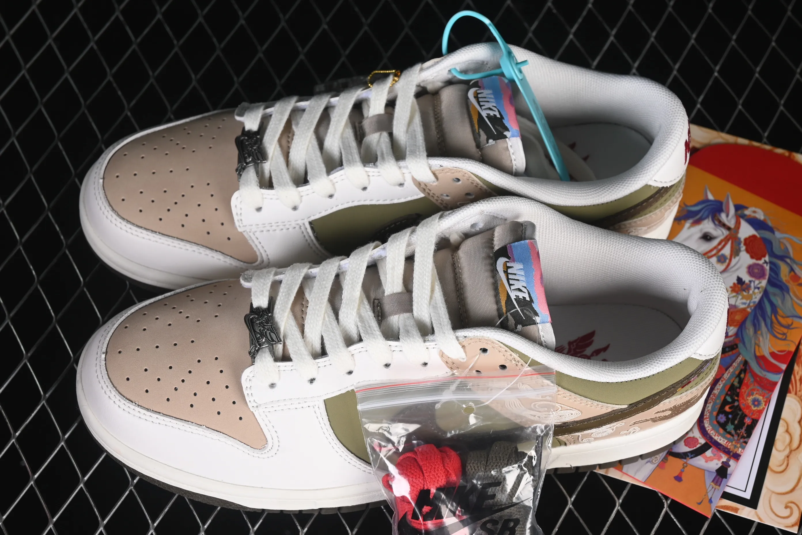 All categories Nk SB Dunk series Nk SB Dunk Low low-top sneakers Nike SB Dunk Low Year of the Horse limited low-top casual sneakers IQ1118-220